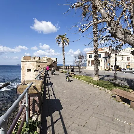 Cavour Альгеро